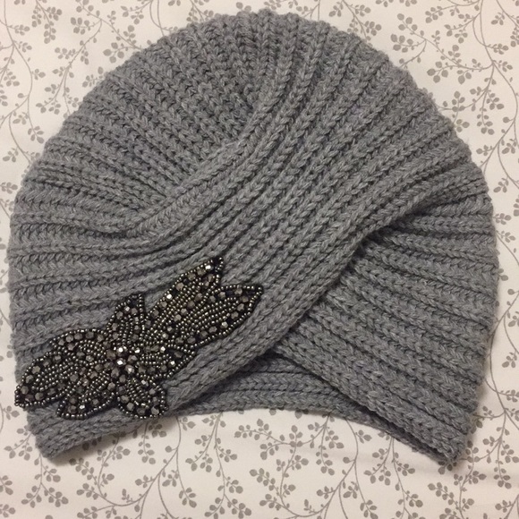 Icing Accessories - NWOT gray Gypsy boho turban knitted hat bling